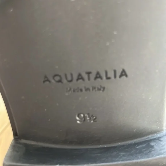 Aquatalia Laila Water Resistant Zip Bootie in Off White Leather Size 9.5. - Picture 10 of 10